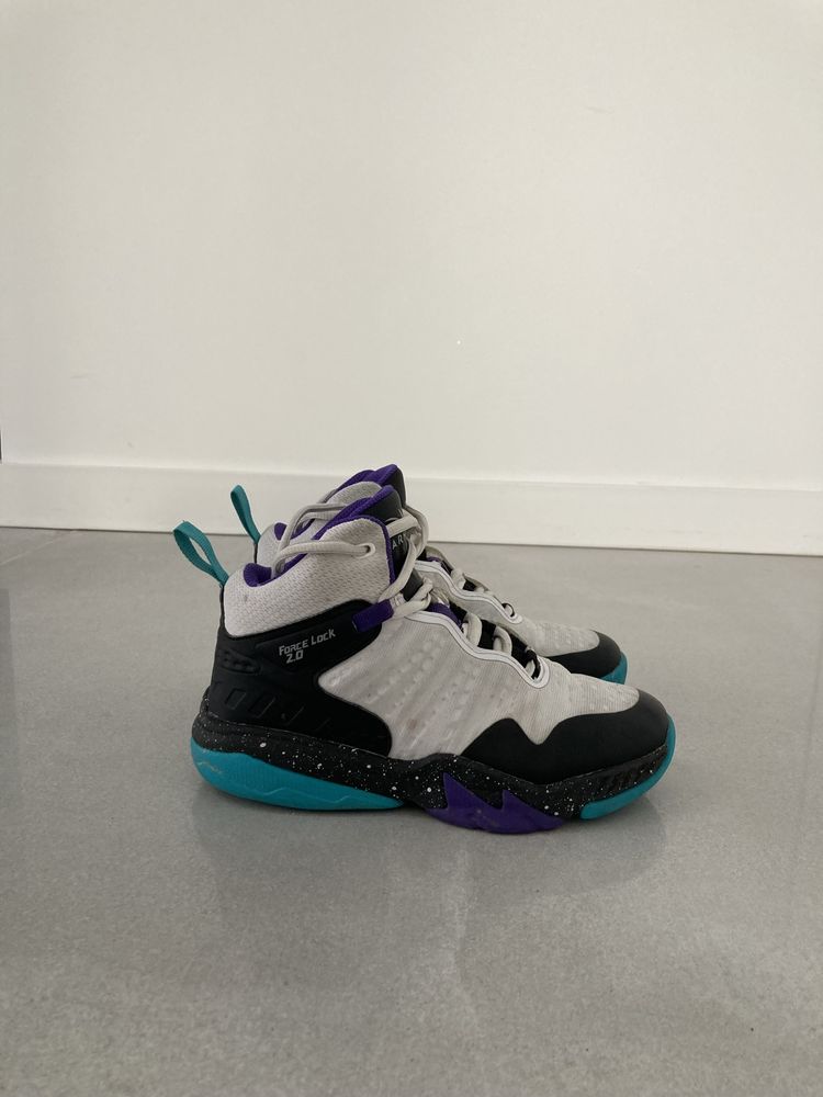 Buty do kosza Decathlon 32