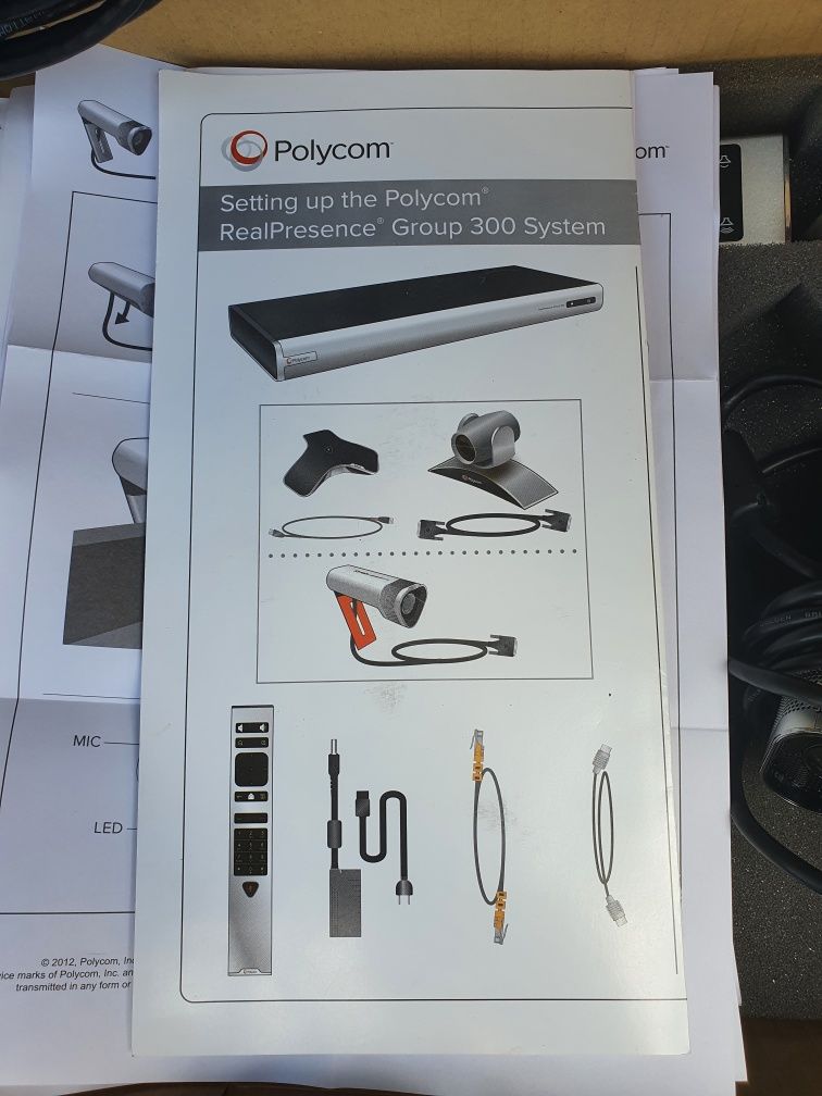 Продам систему відеоконференцзв'язку Polycom 300