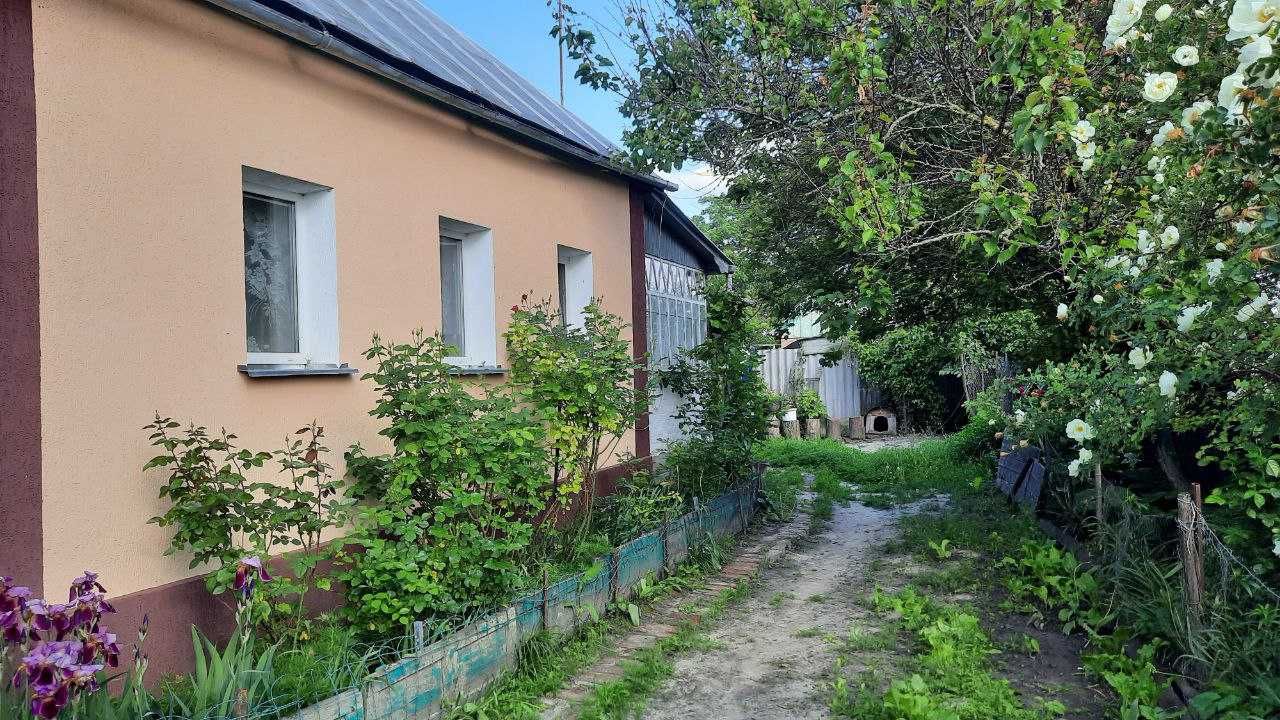 Продається будинок з господарством в смт Котельва, Полтавська область