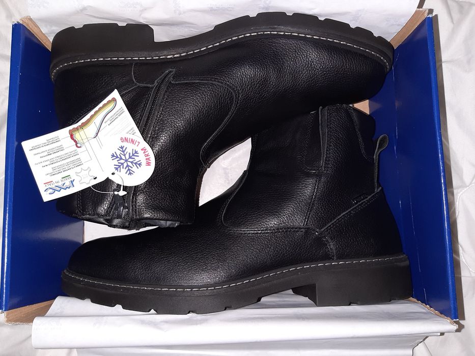 Продам зимові черевики IMAC,made in italy,р.44,чорні,устілка 29,2 см.