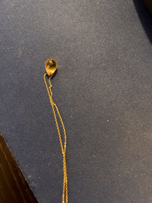 Lancuszek z zawieszką- łezka- TOPAZ, jak nowy