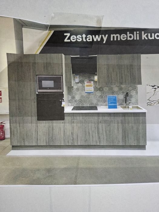 Zestaw szafek kuchennych z blatem. Meble do kuchni z castoramy