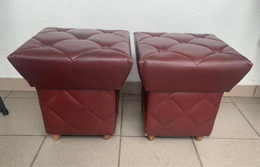 Piekne dwie  retro pufy w bardzo dobrym stanie