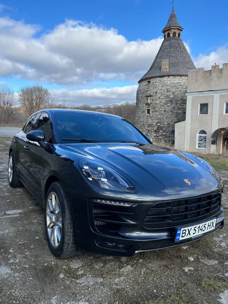 Porshe Macan 2018