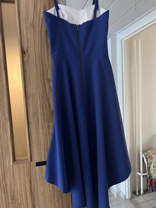 Piękna elegancka sukienka