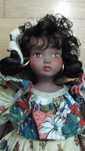 Boneca de louça, 32 cm, com caixa