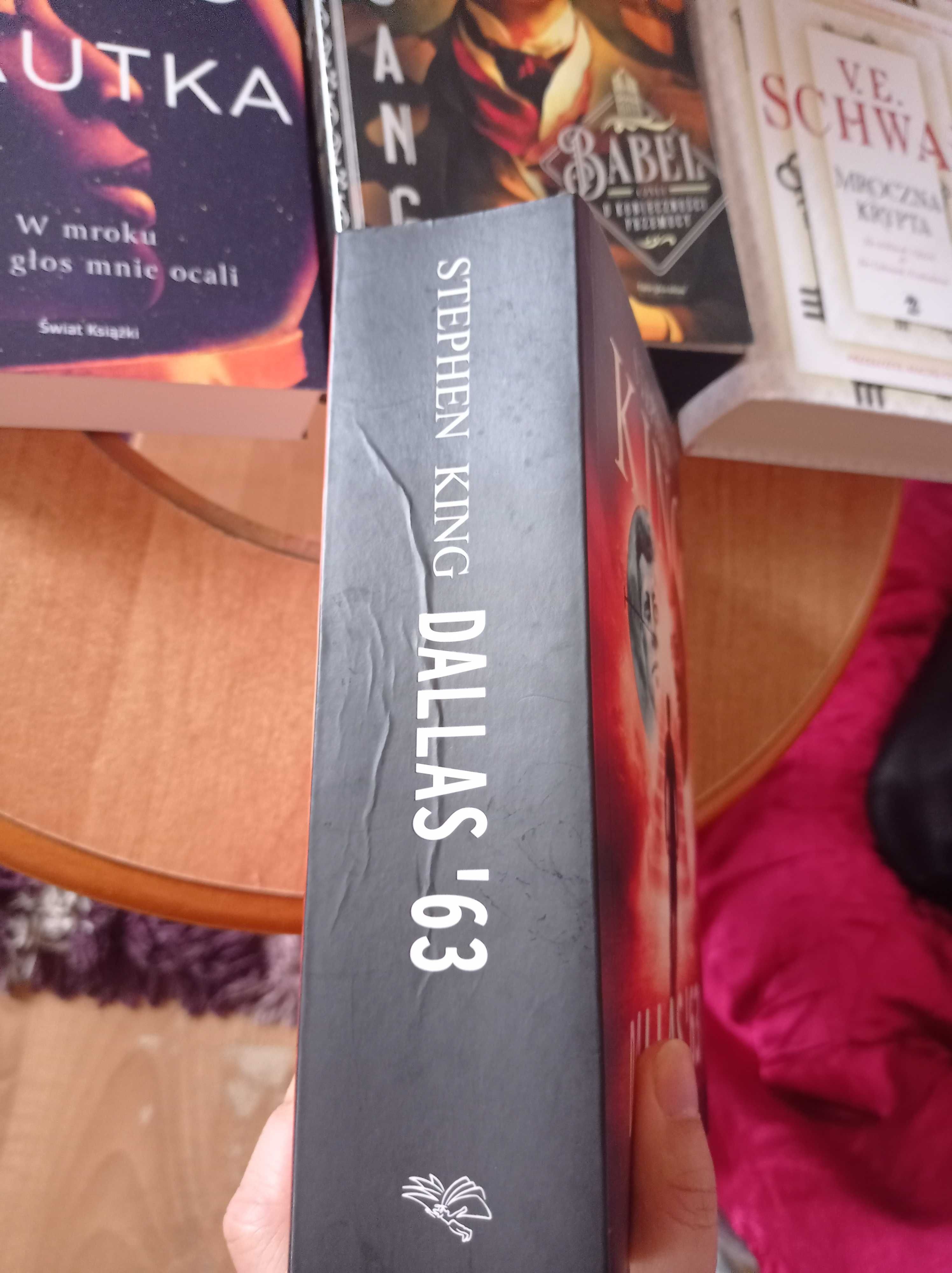 Książki (Stephen King, R. F Kuang, V. E. Schwab, S. K. Vaughn)