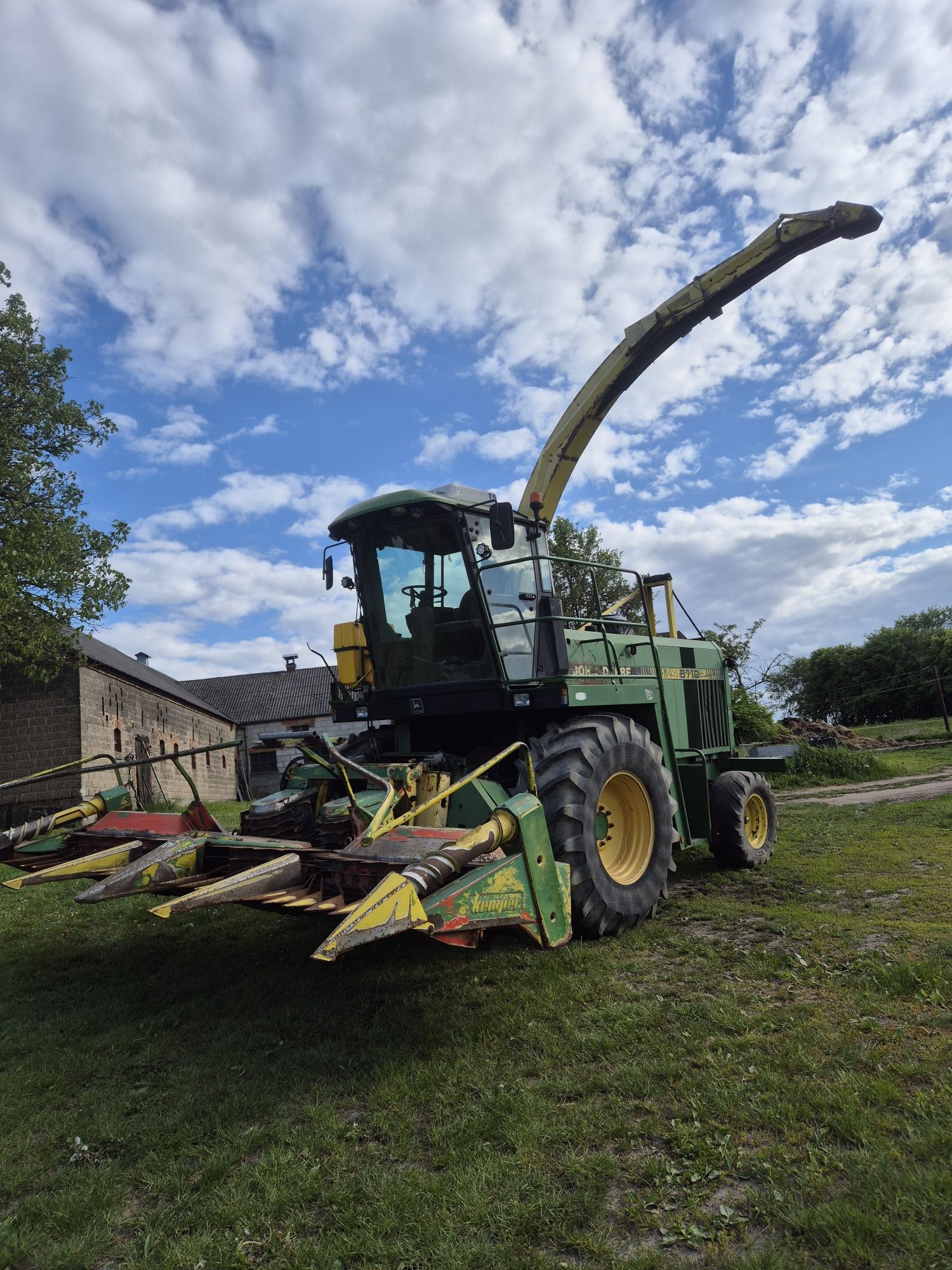 Sieczkarnia do kukurydzy John deere 6710, podbieracz, kemper