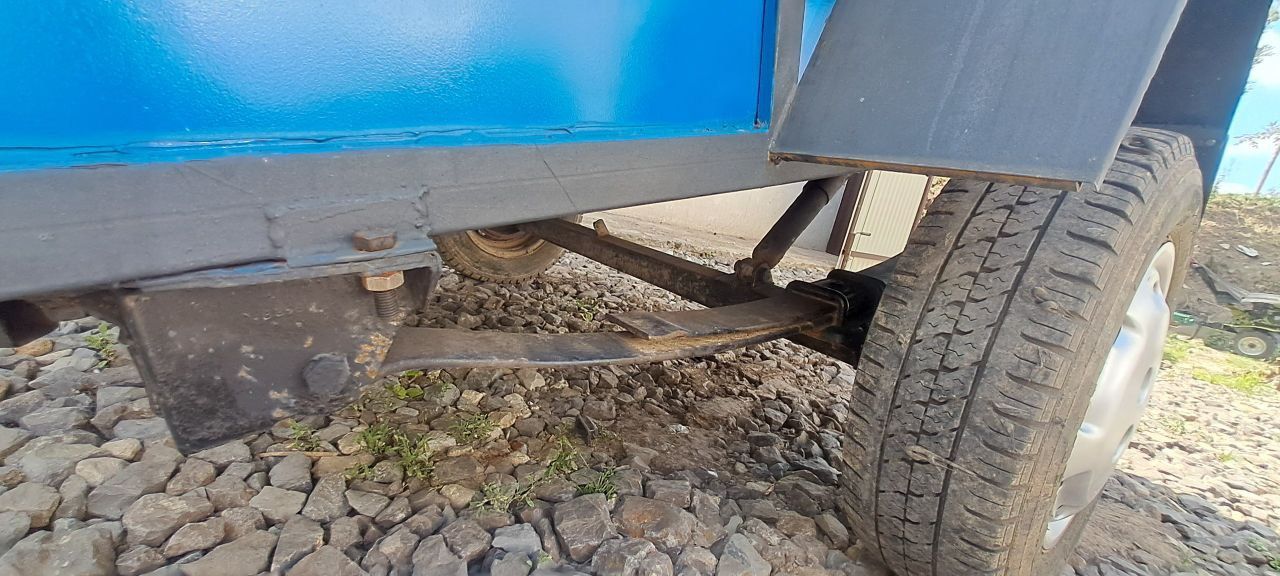 Причіп до автомобіля