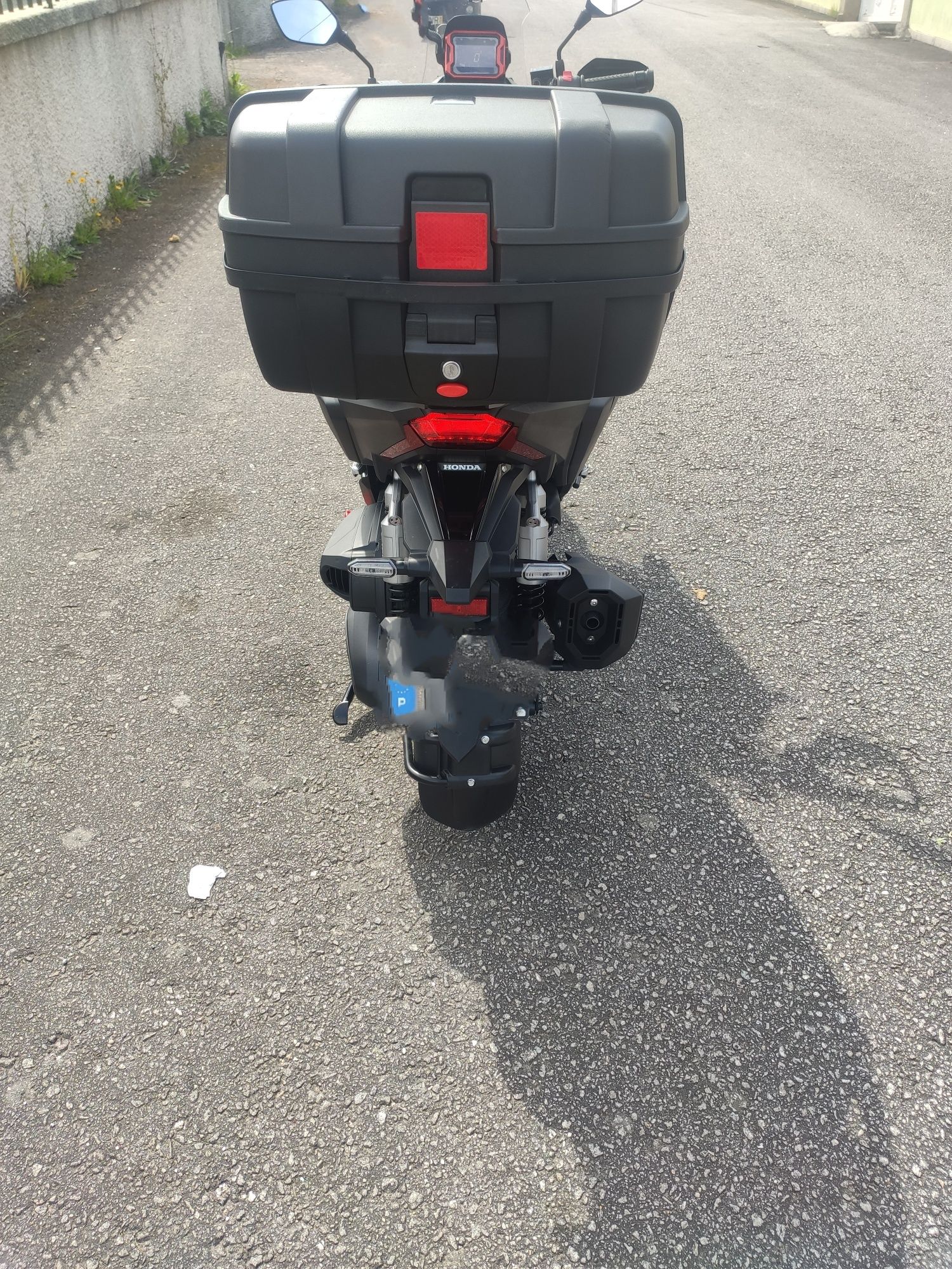 ADV Honda 350 ano dezembro 2023