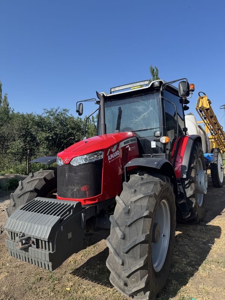 Massey Ferguson 6713