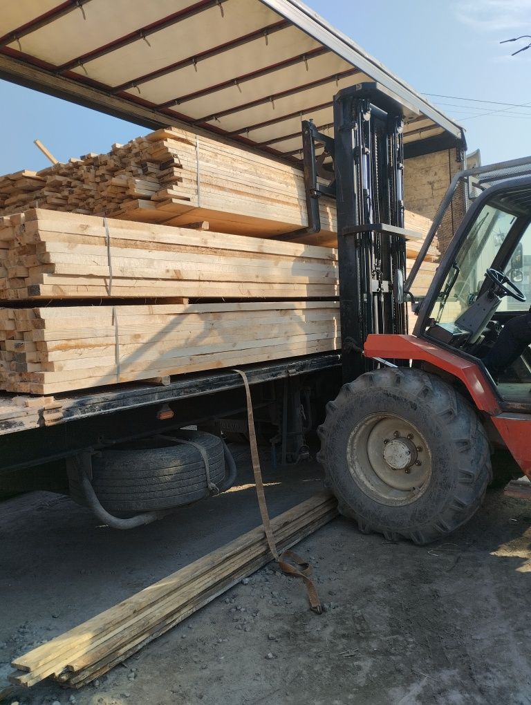 Пиломатеріали дошка та крокви свіжепіл завжди є в наявності.
