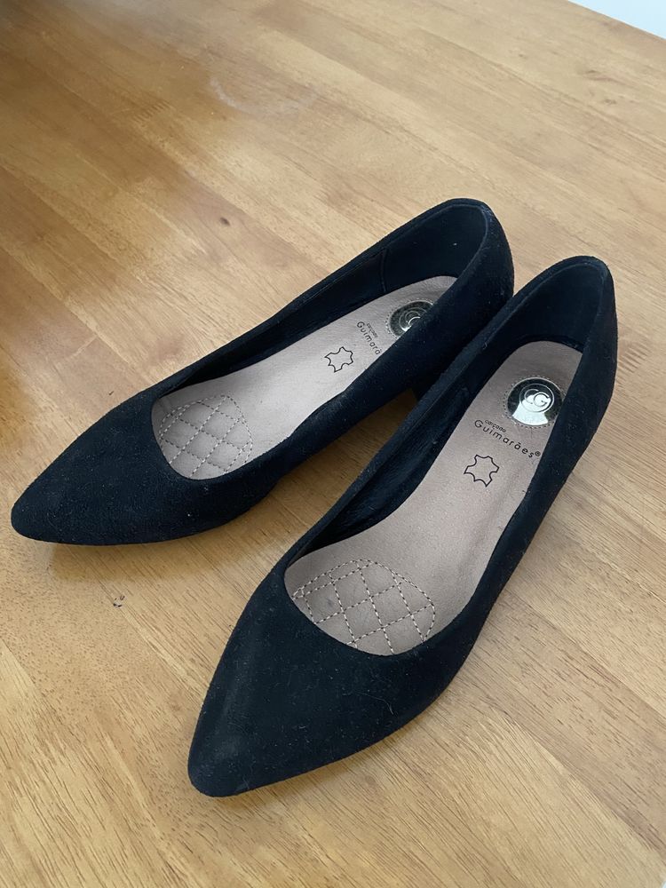 Sapatos ( calçado Guimarães )