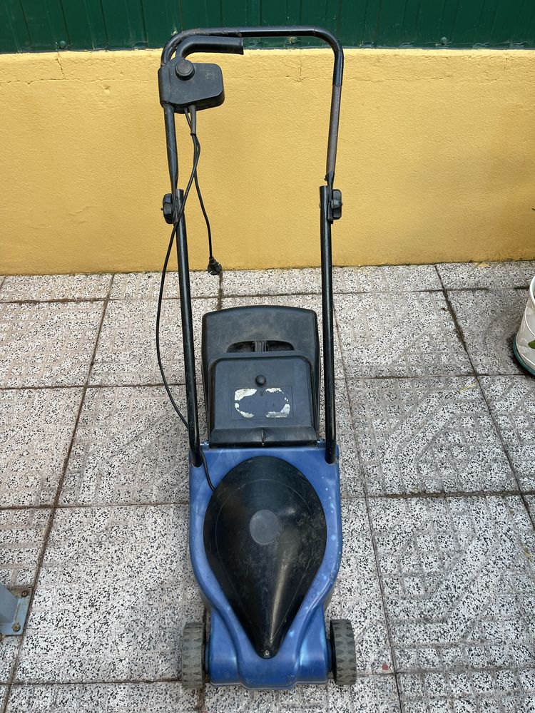 Corta relva eletrico USADO