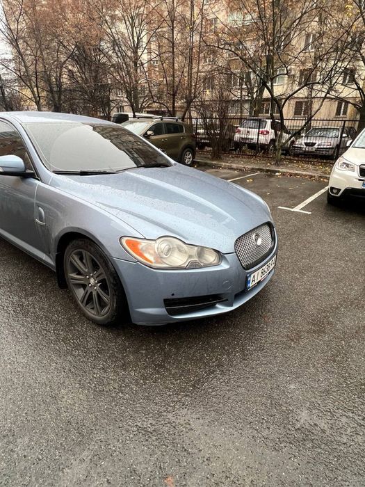 Продам терміново jaguar XF 3,0 148к пробігу