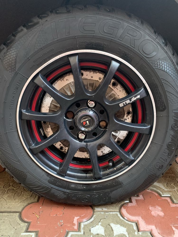 Продам Титаны r13