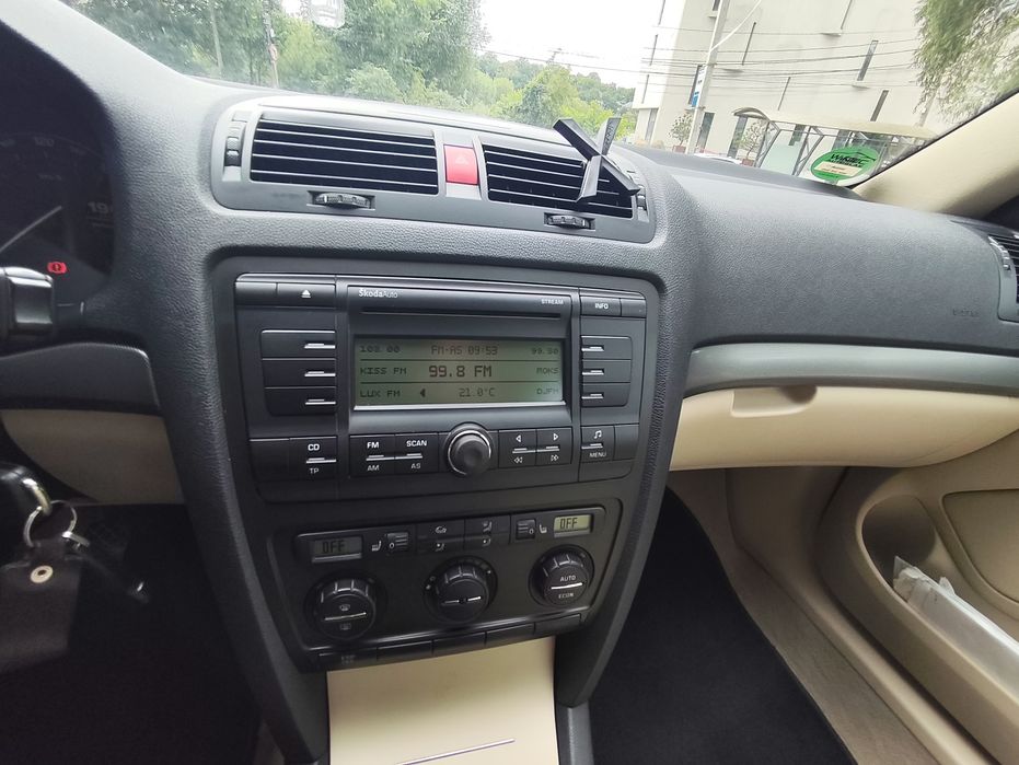 Більш детальна інформація по телефону