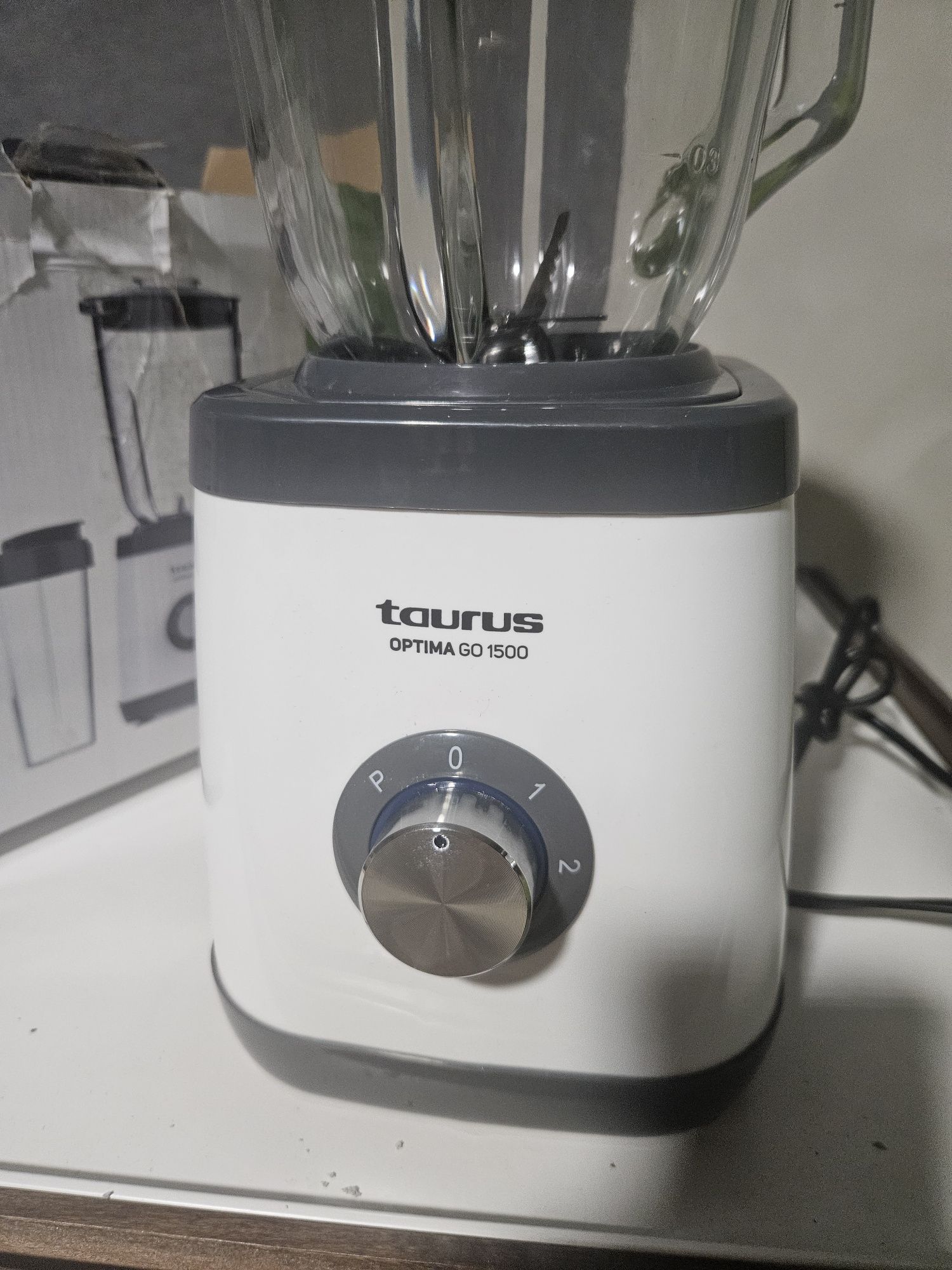Blender kielichowy Taurus 1500