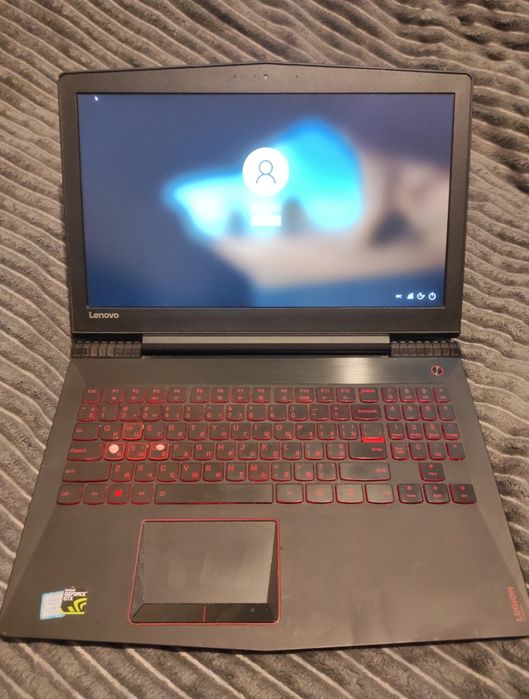 Lenovo legion y520 на і7, 16 RAM 
Екран: full hd 1920*1080 
Про