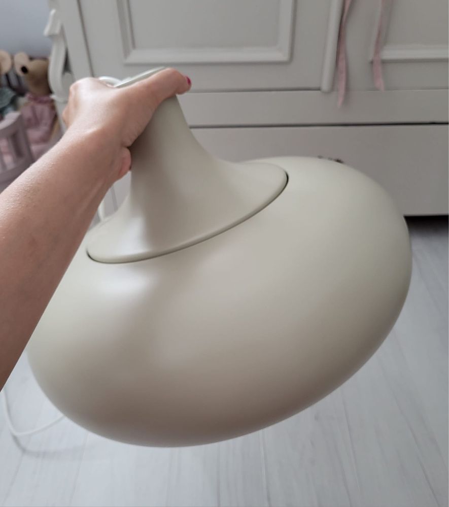 Ikea Vaxjo lampa sufitowa wisząca beżowa