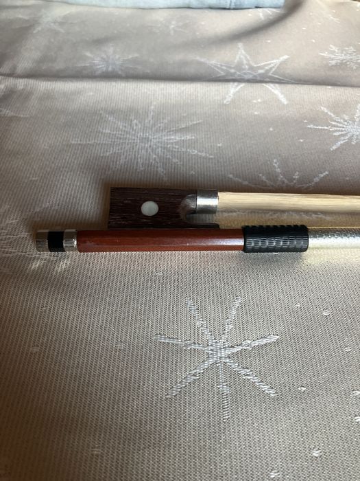 Arco de violino, como novo, 74 cm.