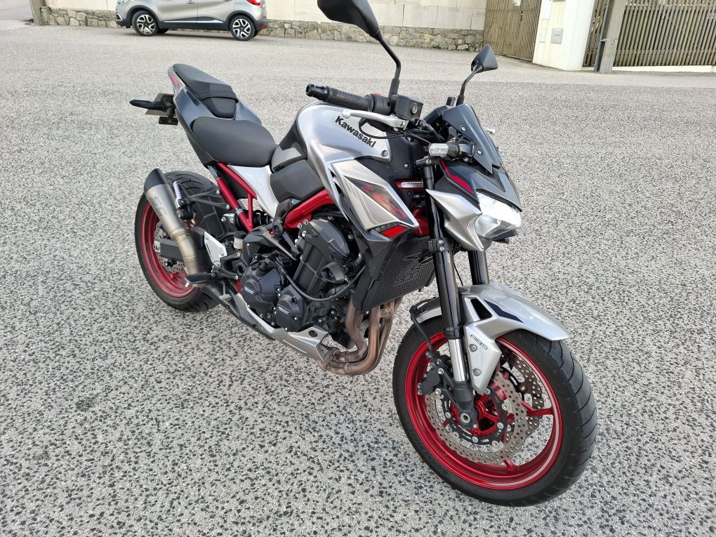 Kawasaki Z900 impecável de 11/23, 1500e em extras