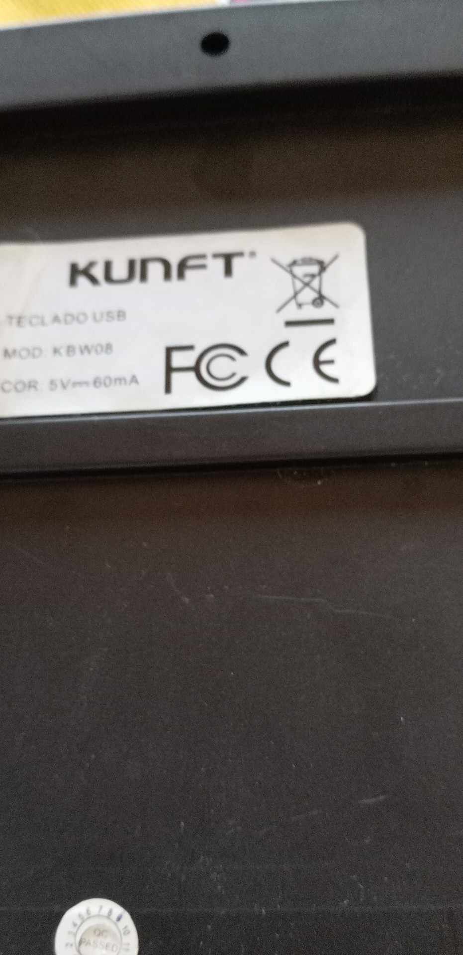 Teclado de fio grande com teclado núnerico da Kunft