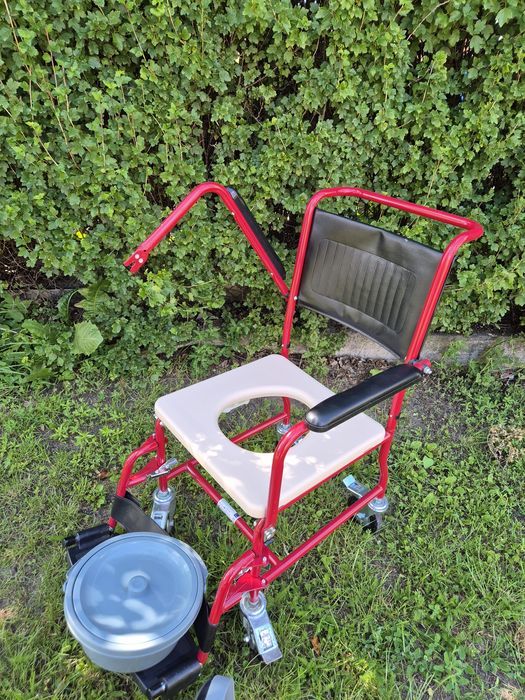 Wózek inwalidzki  toaletowy