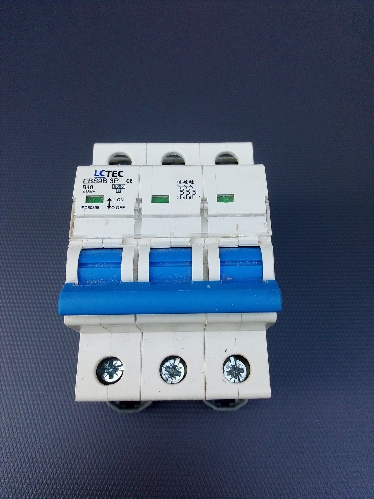 Wyłącznik nadprądowy LCTEC c20