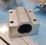 Vendo rolamento Linear de 12mm com suporte em alumínio para CNC ou 3D.