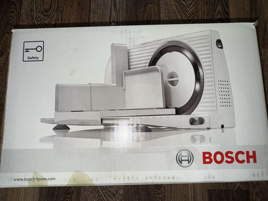 Скиборізка / слайсерниця / ломтерезка bosch mas 4601