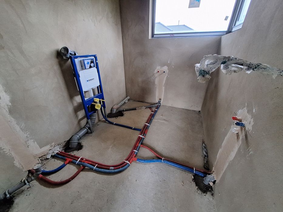 Hydraulik / usługi hydrauliczne