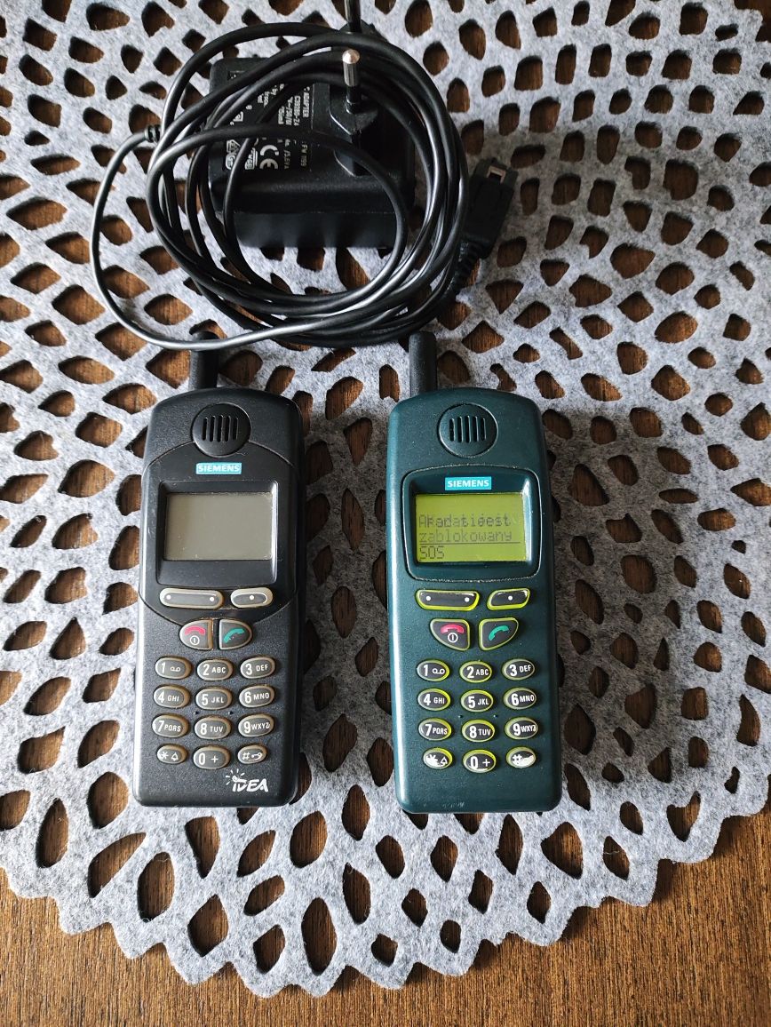 Dwa telefony Siemens C25