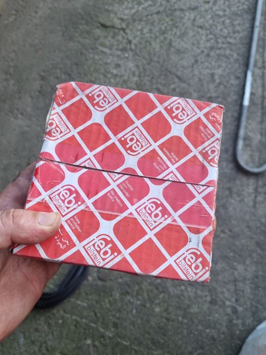 Korek wlewu paliwa volvo tir