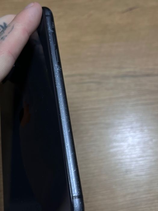 iPhone 11 bez pudełka
