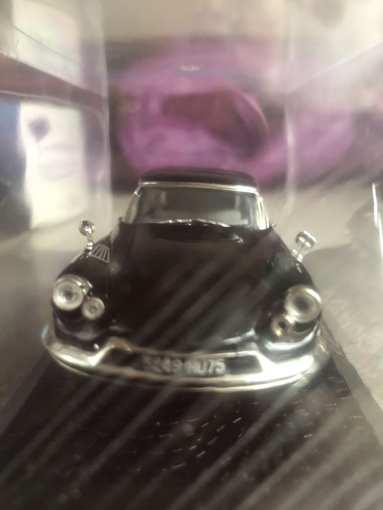 Модель 1:43 Citroen DS 19