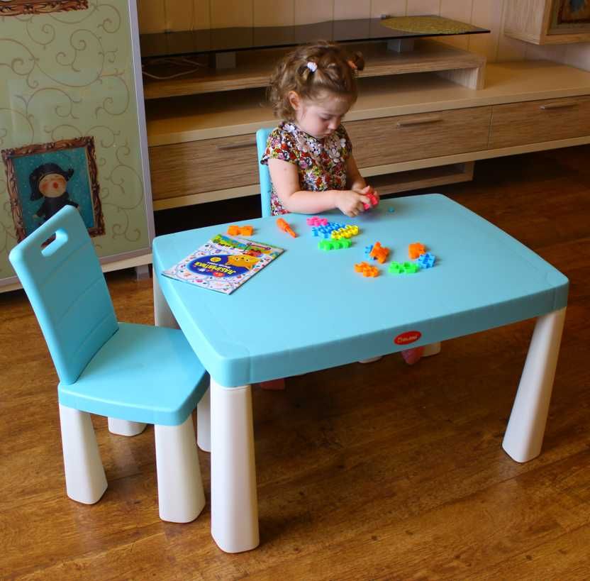 Столик стільчики дитячі долоні набор стол и стулья пластиковій стол