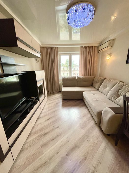 Здам в оренду 2к квартиру на Князя Ярослава Мудрого Набережна