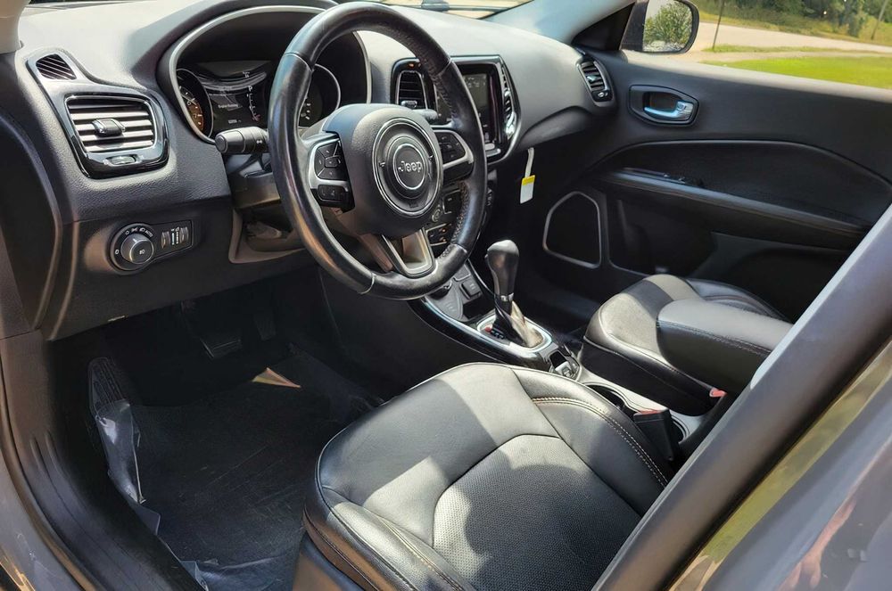 Jeep Compass      2020