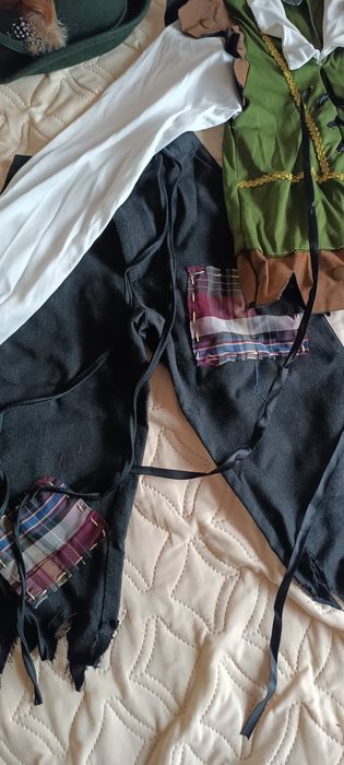 Костюм новорічний розбійник,  вовк, повар, індіанець, зайчик на 4-7р