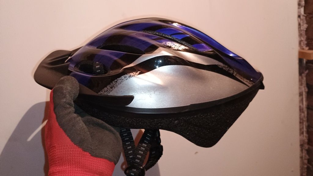 Kask na rower . Rolki