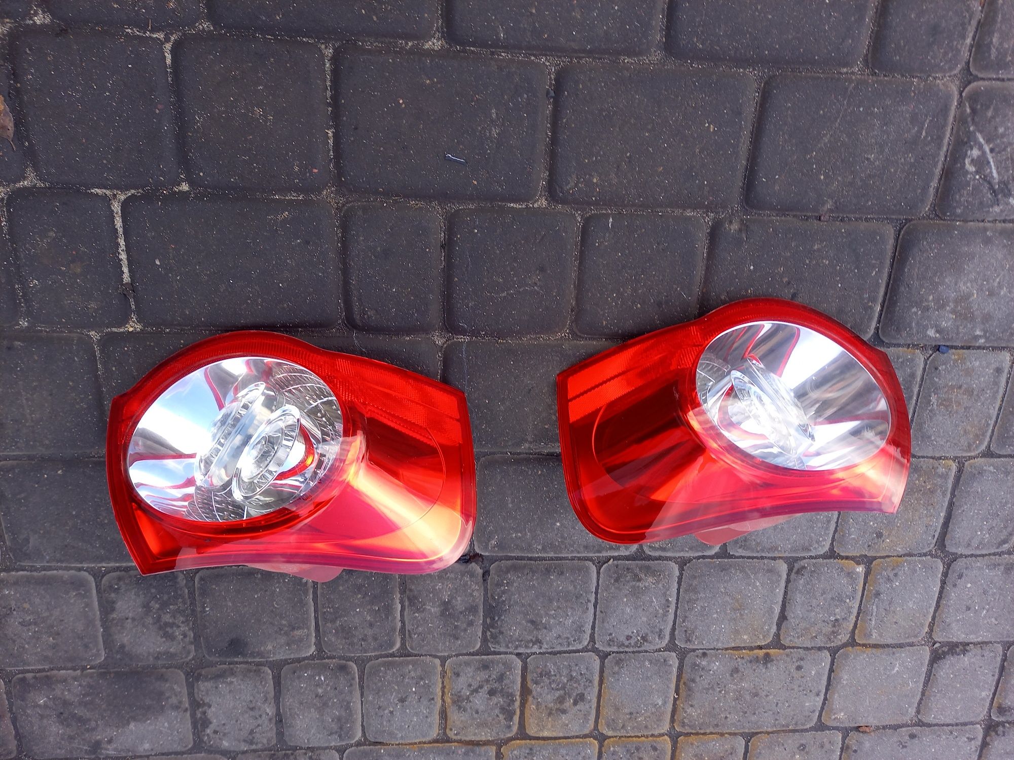 Lampa tylna vw passat b6 06r kombi sprawna