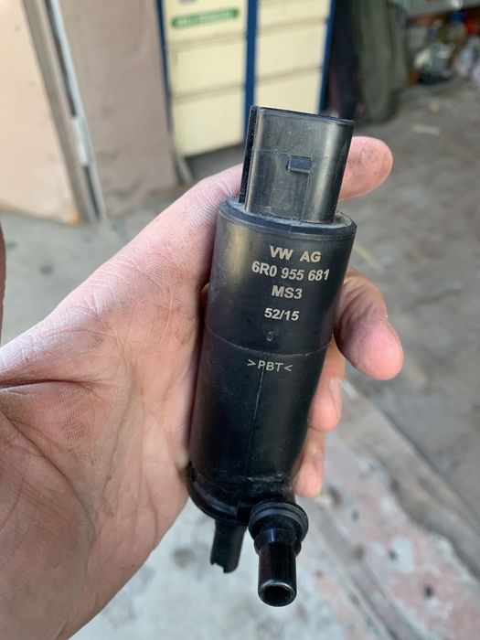 Насос стстемы очистителя фар audi a8d4