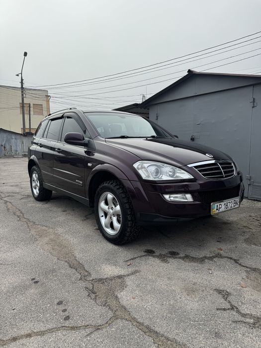 Продам авто саненг ,,кайрон,,