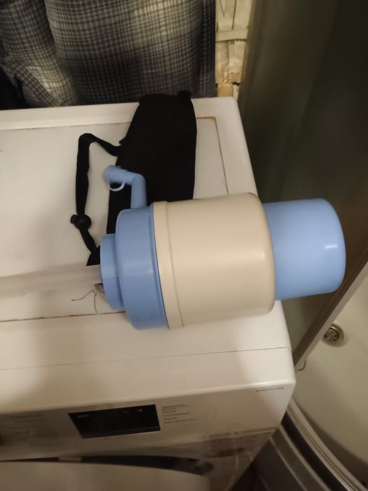 Бутиль води 19 літрів з помпою