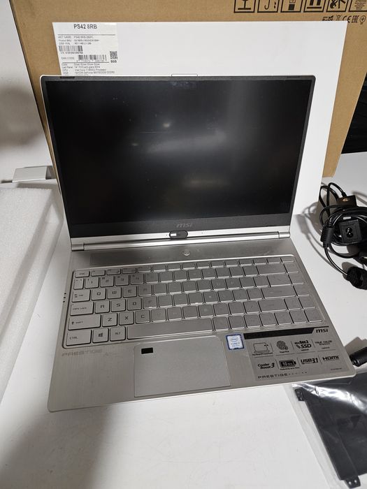 Laptop MSI PS42 8RB