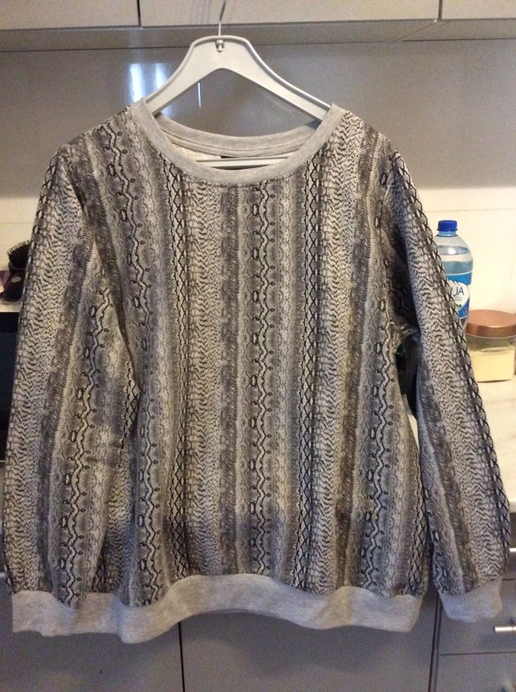 Bluza dresowa nowa weżowy wzor rozm 50-52