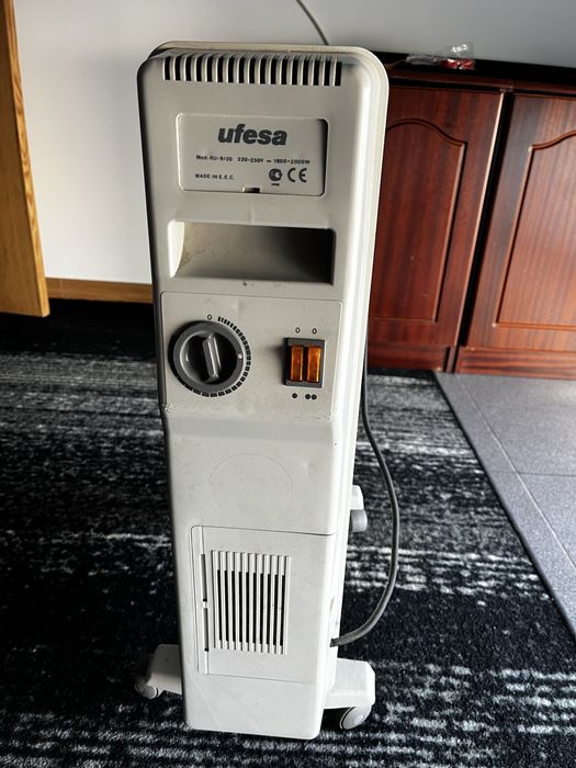 Aquecedor a óleo UFESA 2000w