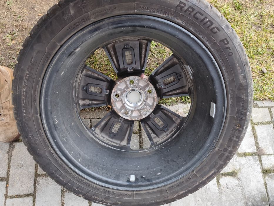 Оригінал датчики літні колеса Hyundai/KIA 17 R 225/45