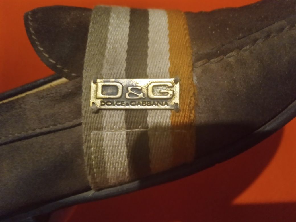 Dolce&Gabbane оригінал.Р 41,5-42.Замша.Цілі.Хоч і Б/В,але міцні й наді